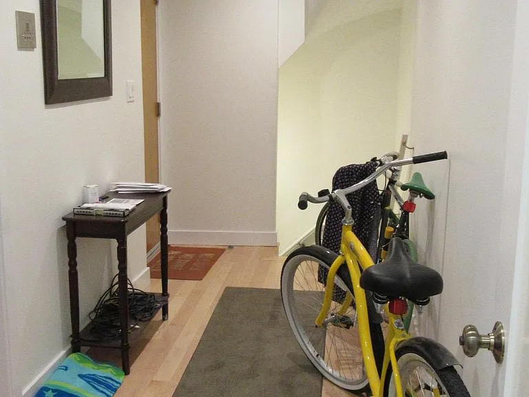 6 Foster St #1 — Photo 7