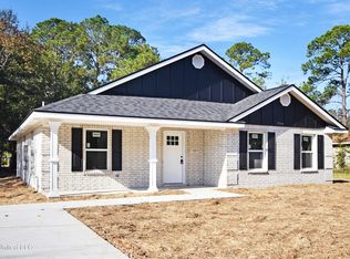 9764 Wilkerson Cir, Moss Point, MS 39562
