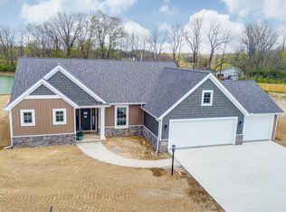 16506 Quarry Blvd, Huntertown, IN