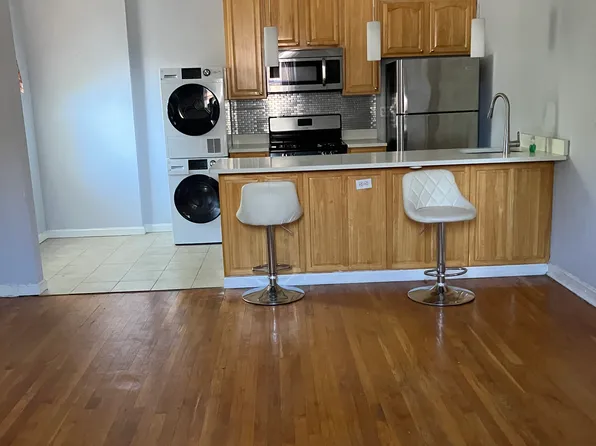 (undisclosed Address), Whitestone, NY 11357