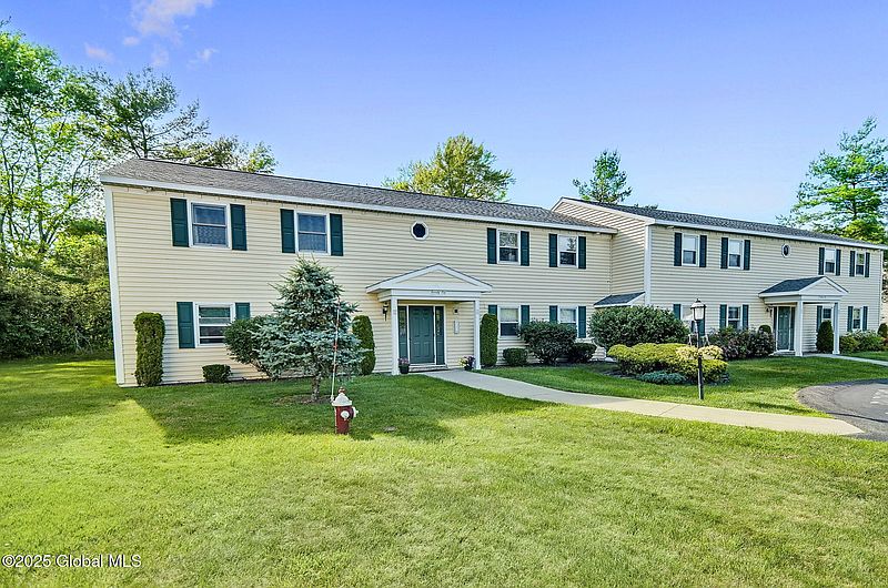 2nd image of 183 Cedarview Lane