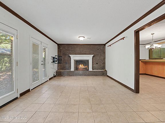 4th image of 1040 Del Norte Cir