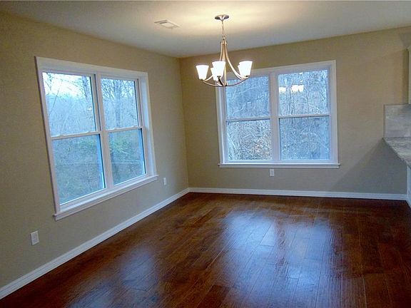 4th image of 24 Sandwick Cir