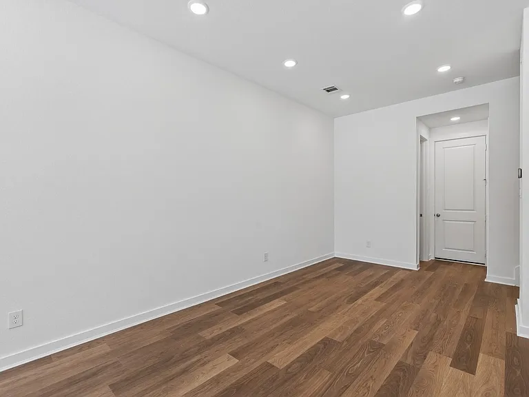 113 Cypress Pond Pl — Photo 21