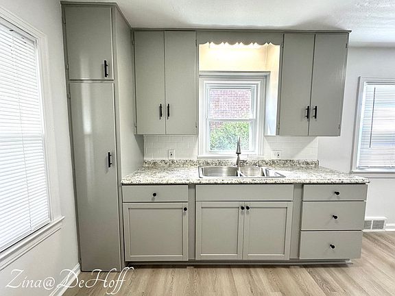 5th image of 1604 26th St NW