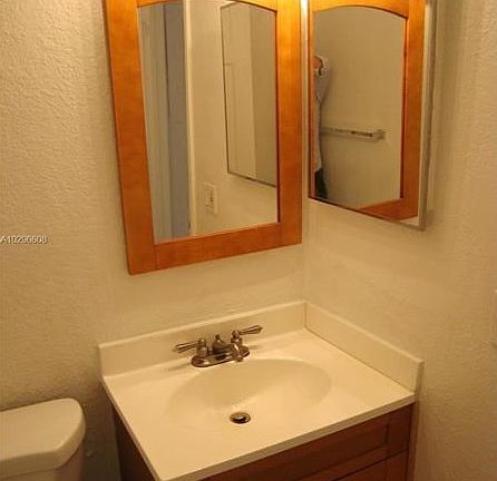 5th image of 20904 Leeward Ct #2282