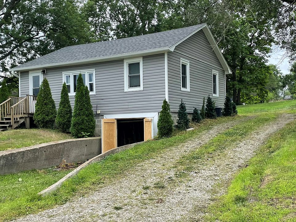 2nd image of 2202 Newburn St