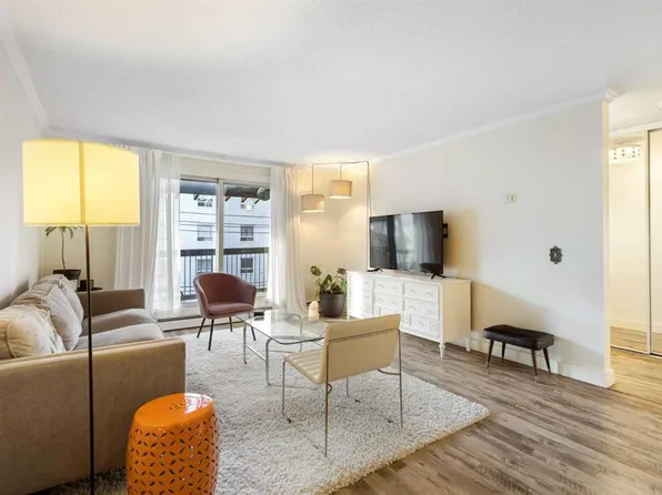 2611 E 15a St SW #305, Calgary, AB T2T 4C1