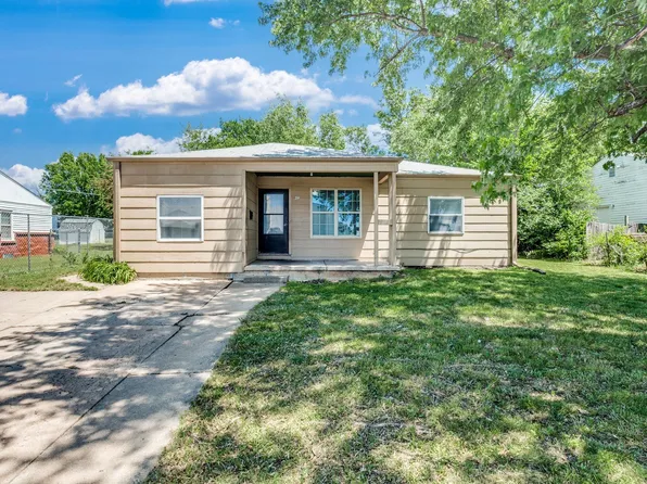 2518 N Grove St, Wichita, KS 67219