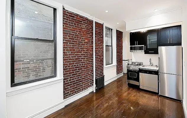 Rented by Avenues Real Estate | media 2