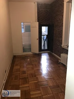 Rented by Metropolitan Property Group | media 35