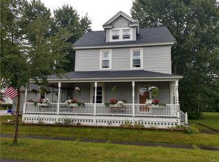 128 Elm St, Minoa, NY 13116