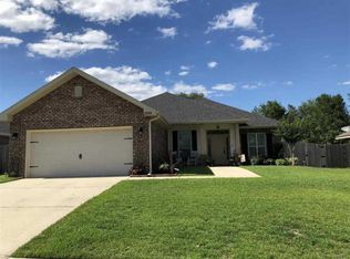 2328 Badger Cir, Cantonment, FL 32533