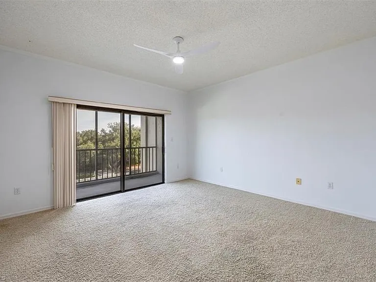 900 Arbor Lake Dr #9-307 — Photo 4