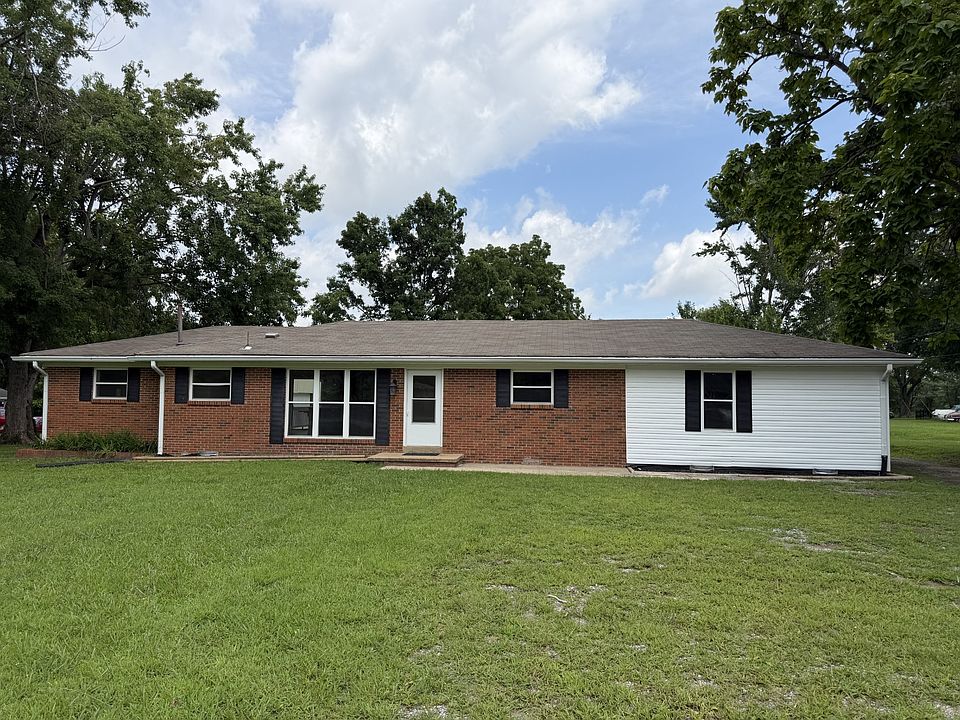 1st image of 1009 Due West Cir