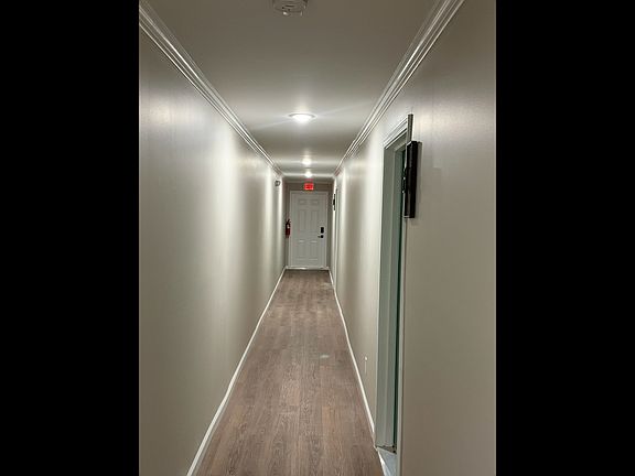 3rd image of 604-610 E Kingshwy #3