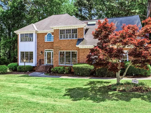 1664 Holly Lake Cir, Snellville, GA 30078