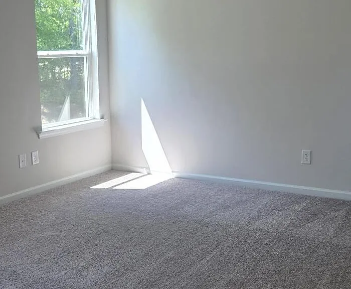 380 Bud St — Photo 7