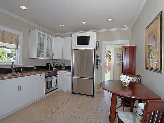 3rd image of 448 Linwood Ave
