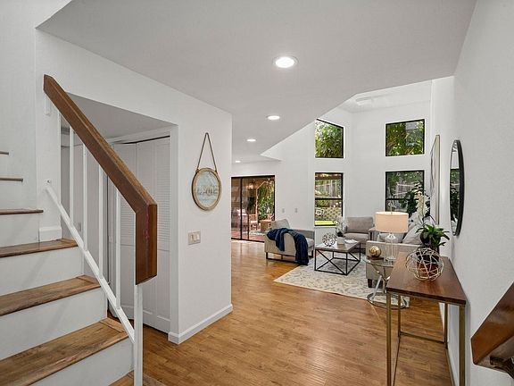 5th image of 4749 La Pinta Way