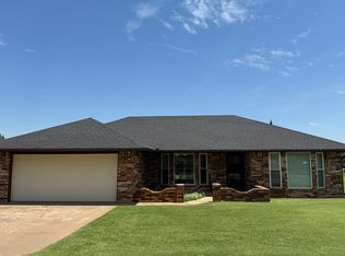 1617 Indian Dam Rd, Lahoma, OK 73754
