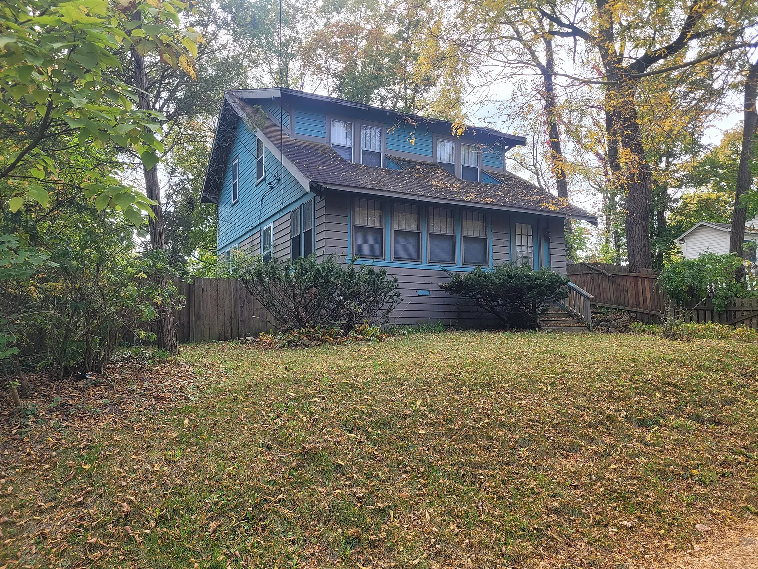 3 bed, 1.5 bath, 1316 sqft, $1,650 — Photo 2