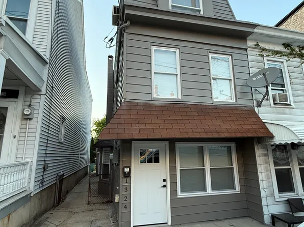 (undisclosed Address), Pottsville, PA 17901