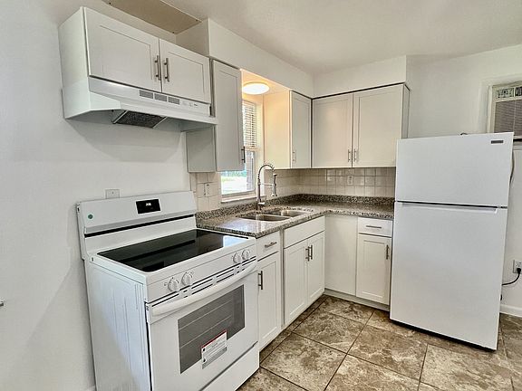 3rd image of 5739 9th St