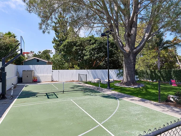 2140 Mountain Vista Dr — Photo 35