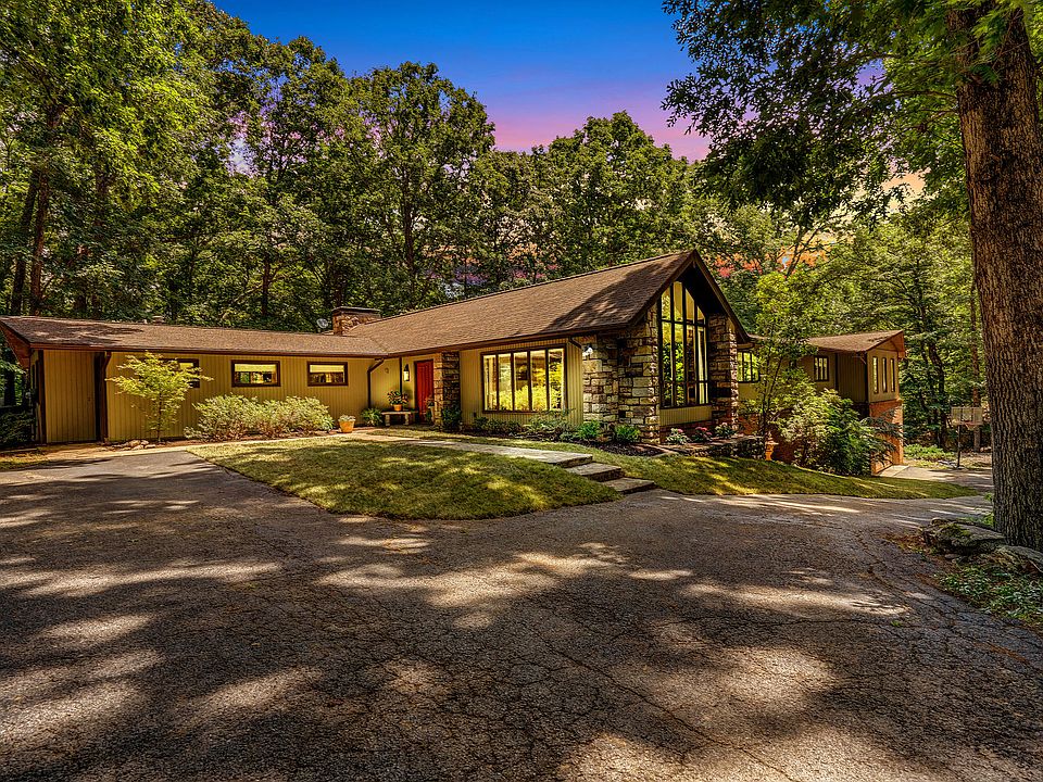 2nd image of 6113 Hidden Valley Dr