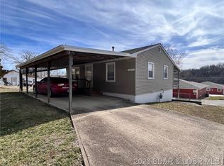 25253 Pelican Rd, Gravois Mills, MO 65037