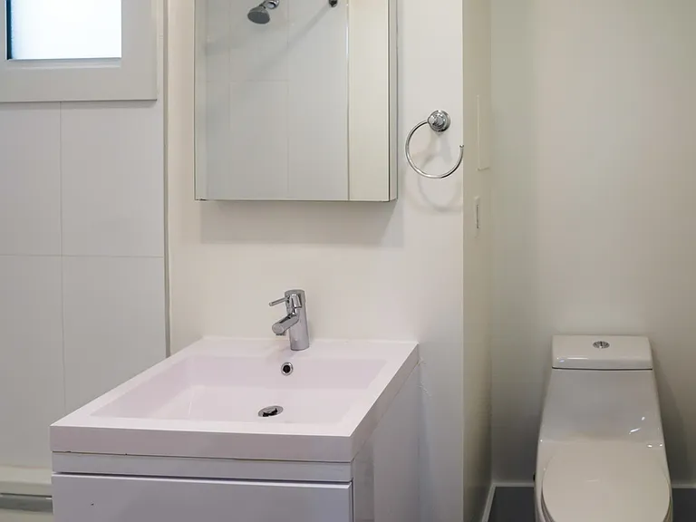 2835 Van Ness Ave #6 — Photo 10