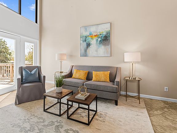 5th image of 1 Berrywood Dr #1