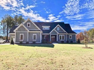 124 Washam Rd, Mooresville, NC 28117