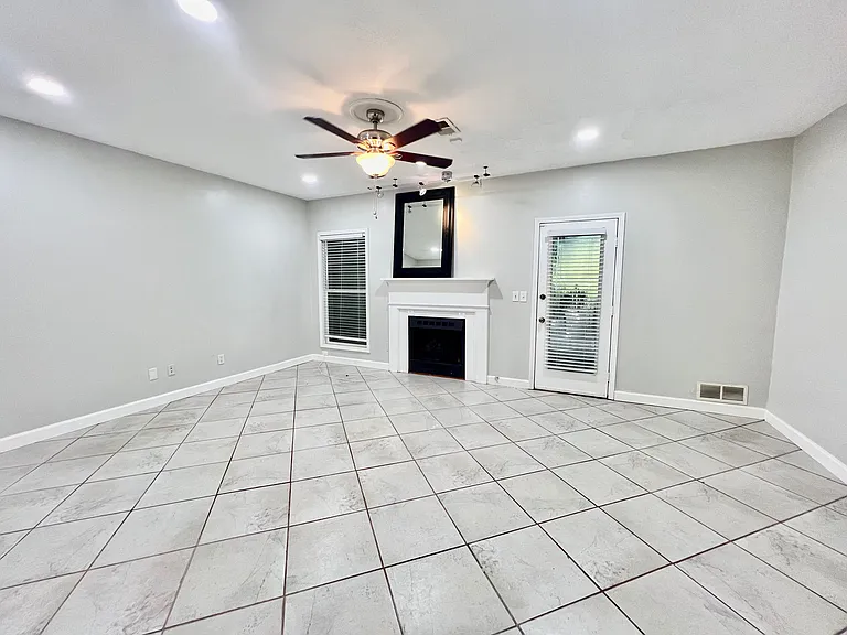 604 Wedgewood Way — Photo 19