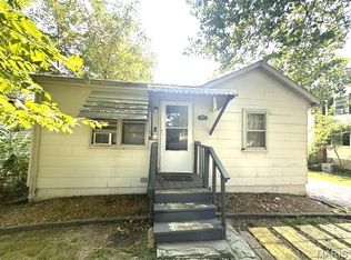 324 N Floridale Ave, Saint Louis, MO 63135