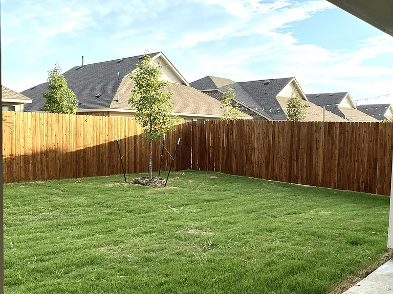 1201 Sassafras Dr — Photo 25