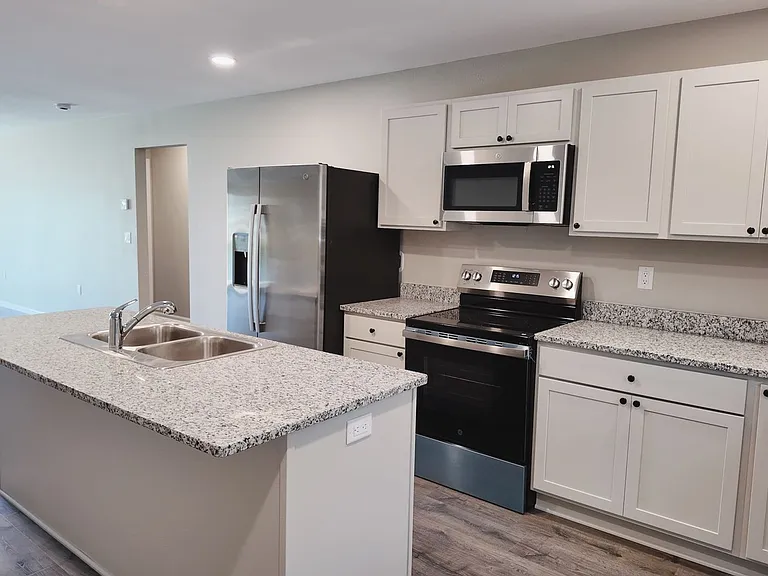 101 N Fairground Rd — Photo 13