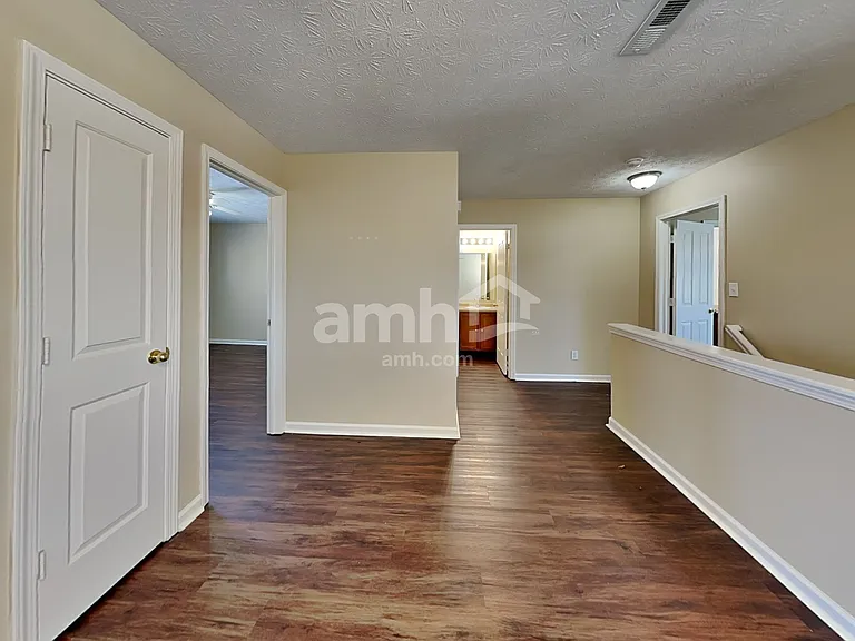 11408 Loudon Ln — Photo 9