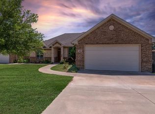 420 Edgewood Ter, Boyd, TX 76023