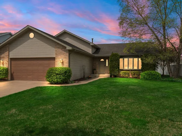2622 Squire Dr, Dyer, IN 46311