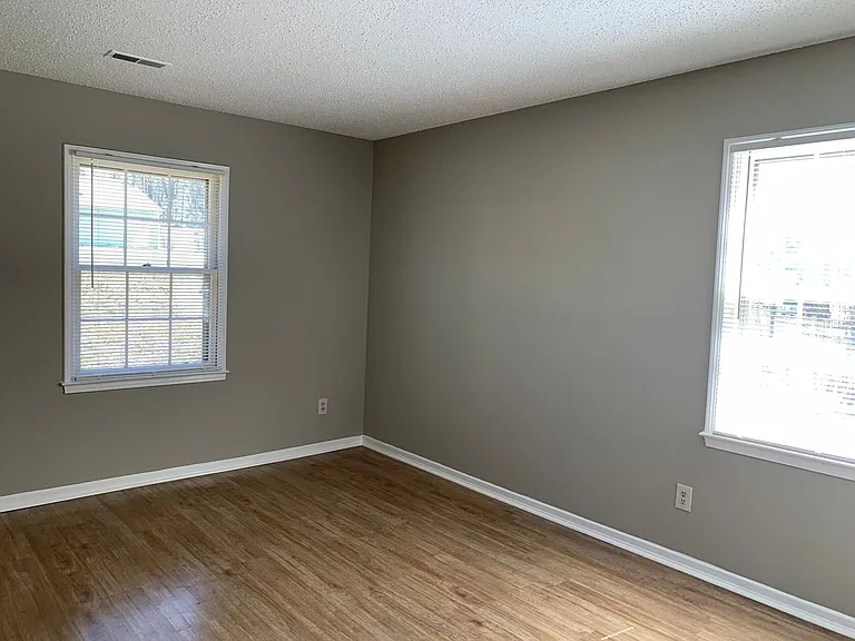 2900 Glen Hollow Rd — Photo 21