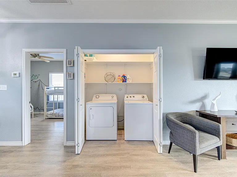 14110 Miramar Dr — Photo 29