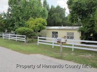 9770 Lake Dr, Weeki Wachee, FL 34613