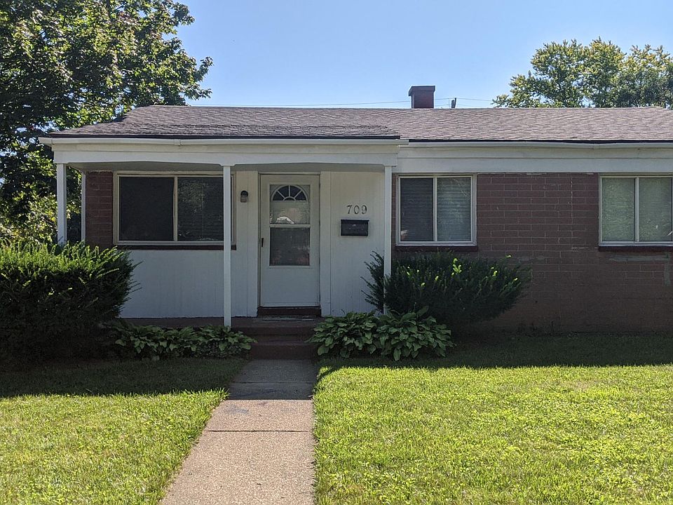 1st image of 709 Fox Ave