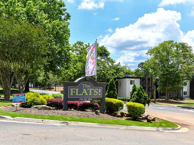 The Flats @ 1885 Apartments — Photo 7