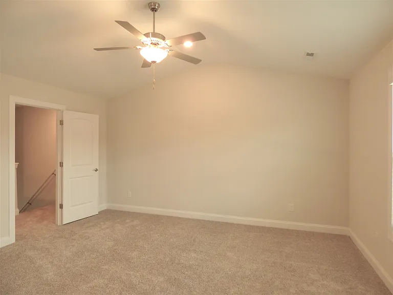 110 Tavern Trl — Photo 21