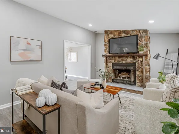 18733 Spooks Hill Rd, Parkton, MD 21120