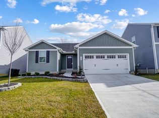 180 Skyway Dr, Springfield, OH 45505