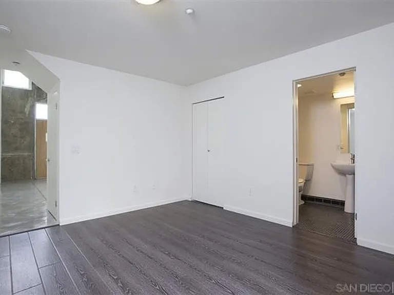 1708 National Ave — Photo 6